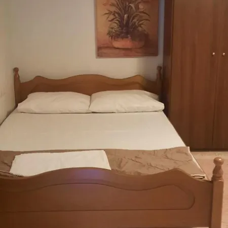 Anna's Sunset * Myrties